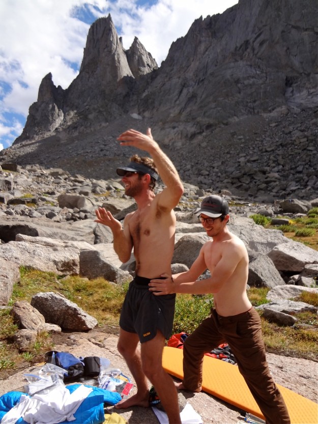 Rest day tai chi. Open the hips gentlemen.