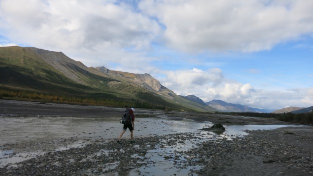 alaska river crossing